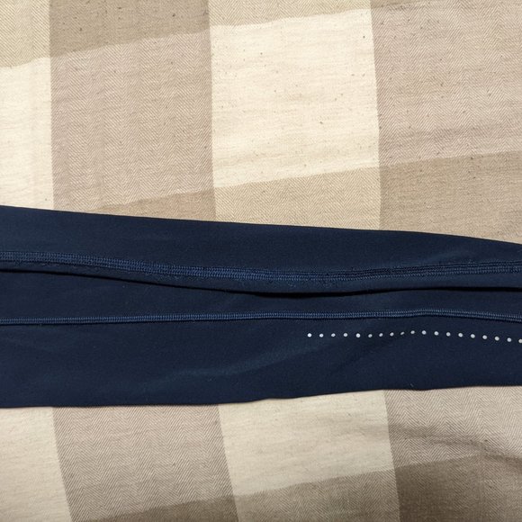 Lululemon Fast and Free Reflective Tight 25" - True Navy Size 8 - Picture 6 of 9